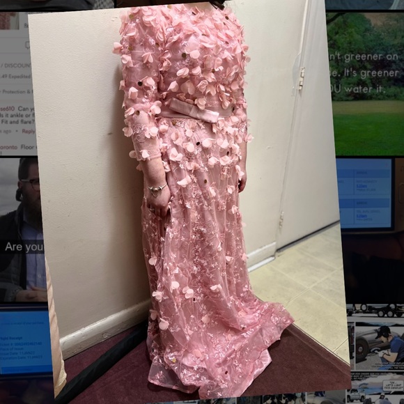 PINK GOWN WITH FLOWERS/SEQUINS - Picture 7 of 8